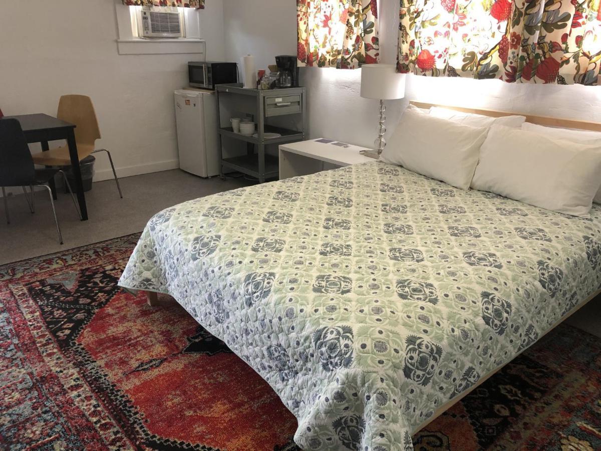 Back Room 1 Of 5 Downtown Alpine Εξωτερικό φωτογραφία